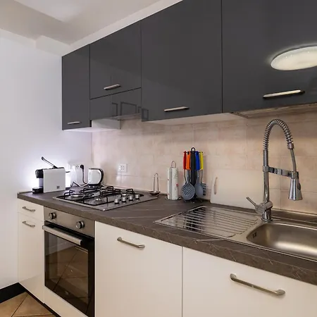 Bonbon, Centro Storico Con Parcheggio *